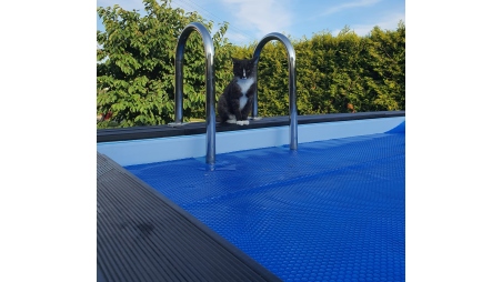 Bâche à bulles d'été 3.77 x 2.48 m pour piscine BAS7302. BAS7303