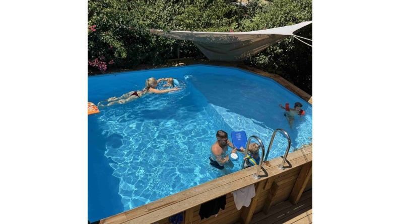 Piscine AQUA 6.1 x 2.85 - H.1.31 m avec plage, bleu pâle, cadre en métal - sans dalle
