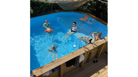 Piscine en bois NEMO 4.3 x 3 - H.1.31 m avec plage, bleu pâle, cadre en métal - sans dalle