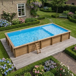 Piscine en bois AQUA 10.2 x 5.2 - H.1.45 m avec plage, bleu pâle, fixations à visser